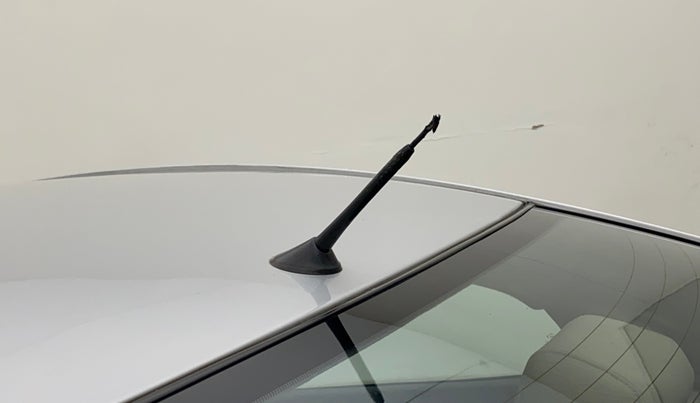 2014 Hyundai Verna FLUIDIC 1.6 VTVT SX AT, Petrol, Automatic, 27,180 km, Roof - Antenna has minor damage