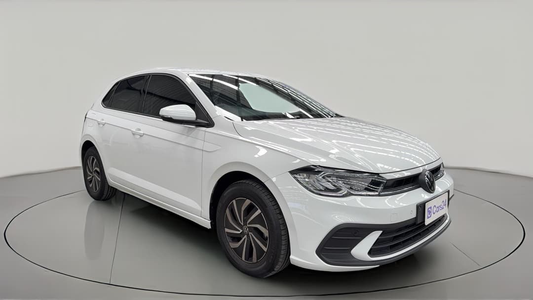 2023 Volkswagen Polo Life, Manual, 21353 km, Right Front Diagonal (45- Degree) View
