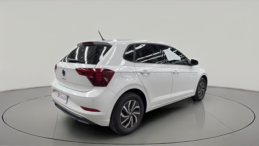 2023 Volkswagen Polo Life, Manual, 21353 km, Right Back Diagonal (45- Degree) View