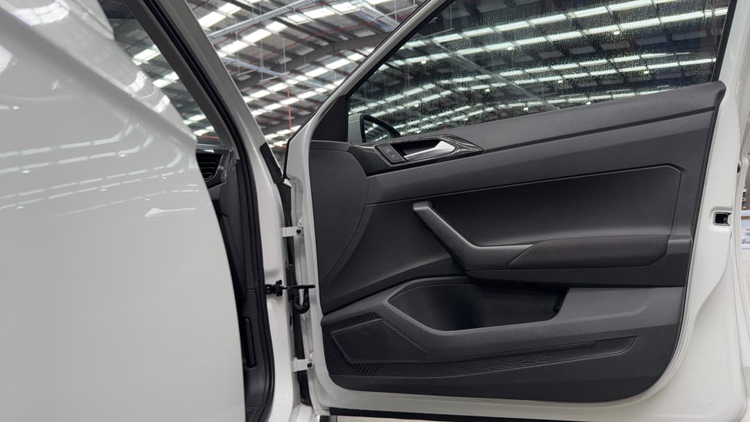 2023 Volkswagen Polo Life, Manual, 21353 km, Speaker View