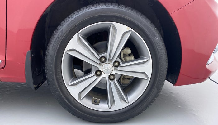 2018 Hyundai Verna 1.6 SX VTVT AT (O), Petrol, Automatic, 21,111 km, Right Front Wheel