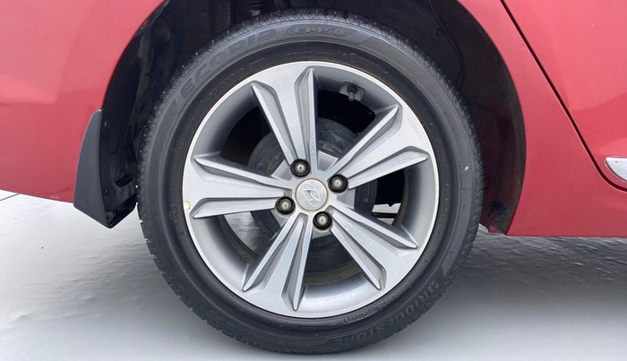 2018 Hyundai Verna 1.6 SX VTVT AT (O), Petrol, Automatic, 21,111 km, Right Rear Wheel