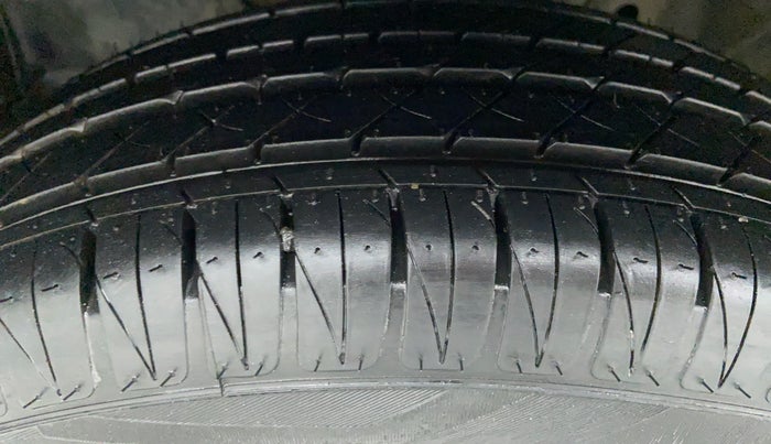 2018 Honda City V MT PETROL, Petrol, Manual, 39,634 km, Left Front Tyre Tread