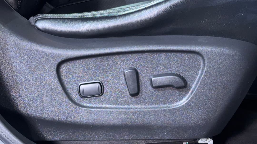2017 Nissan X-trail Ti (4x4), Automatic, 97334 km, Drivers Side Adjustment Panel
