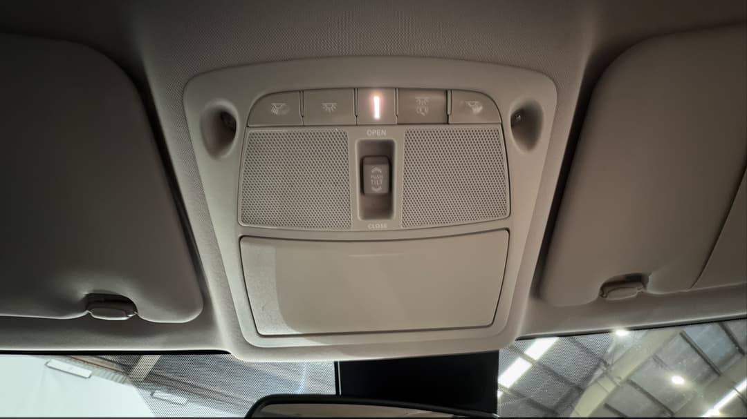 2017 Nissan X-trail Ti (4x4), Automatic, 97334 km, On-Roof Controls/Sunglass holder