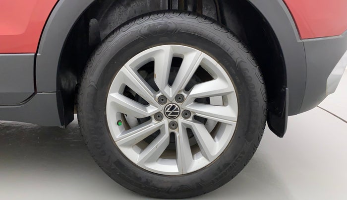 2022 Volkswagen TAIGUN HIGHLINE 1.0 TSI AT, Petrol, Automatic, 14,450 km, Left Rear Wheel