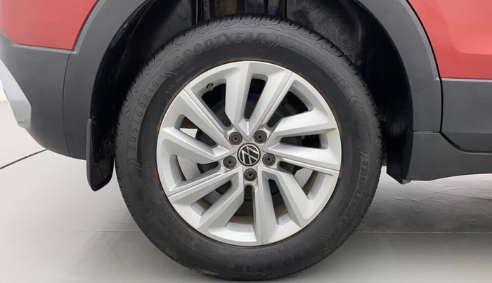 2022 Volkswagen TAIGUN HIGHLINE 1.0 TSI AT, Petrol, Automatic, 14,450 km, Right Rear Wheel
