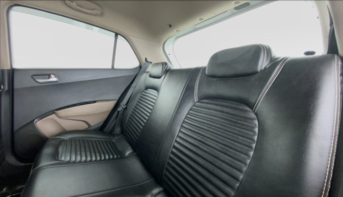 2015 Hyundai Grand i10 SPORTZ 1.2 KAPPA VTVT, Petrol, Manual, 85,922 km, Right Side Rear Door Cabin