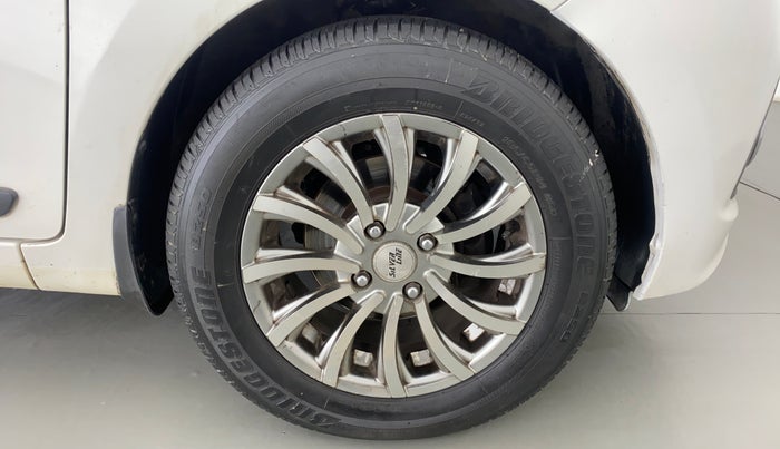 2015 Hyundai Grand i10 SPORTZ 1.2 KAPPA VTVT, Petrol, Manual, 85,922 km, Right Front Wheel