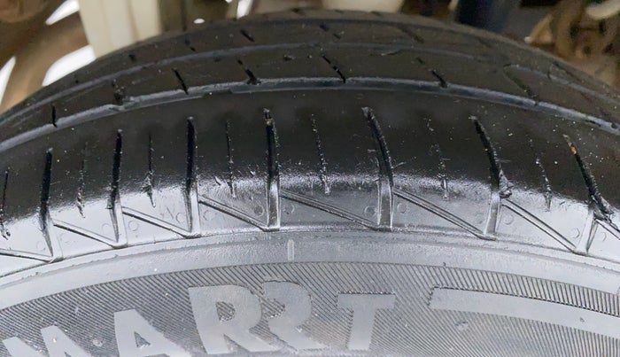 2019 Maruti Alto LXI, Petrol, Manual, 6,847 km, Right Rear Tyre Tread
