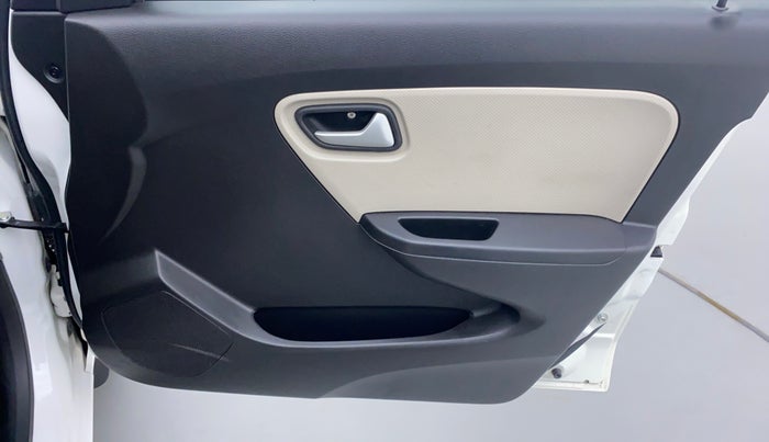 2019 Maruti Alto LXI, Petrol, Manual, 6,847 km, Driver Side Door Panels Control