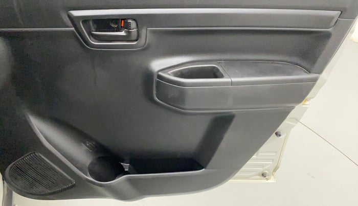 2021 Maruti S PRESSO VXI CNG, CNG, Manual, 39,855 km, Driver Side Door Panels Control