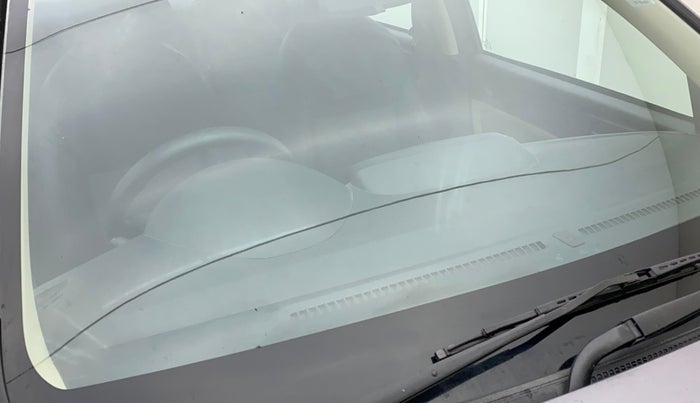 2021 Honda Amaze 1.5L I-DTEC VX CVT, Diesel, Automatic, 49,813 km, Front windshield - Minor spot on windshield