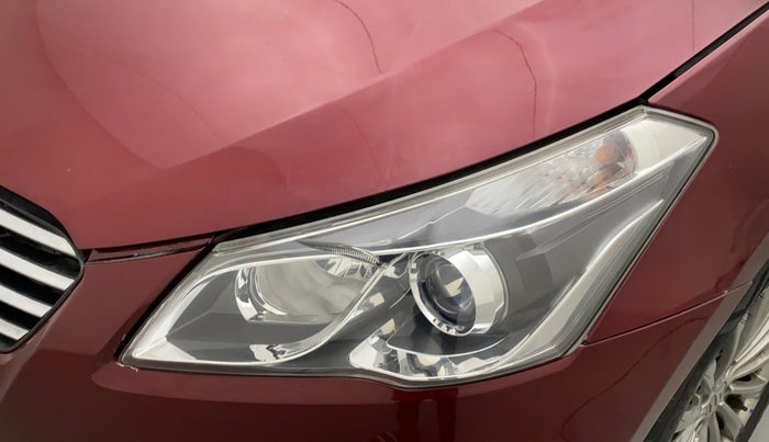 2016 Maruti Ciaz ZXI+, Petrol, Manual, 31,761 km, Left headlight - Minor scratches