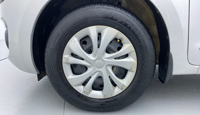 2018 Maruti Swift VXI D, Petrol, Manual, 38,328 km, Left Front Wheel