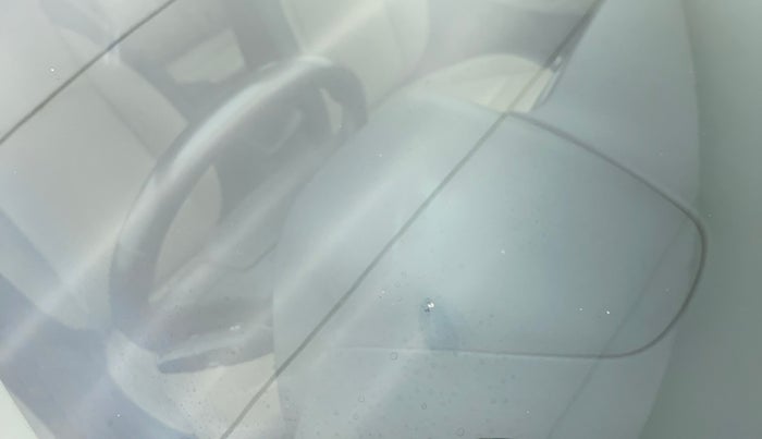 2017 Hyundai Verna 1.6 VTVT SX (O) AT, Petrol, Automatic, 95,153 km, Front windshield - Minor spot on windshield