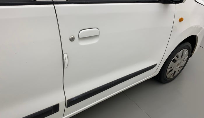 2016 Maruti Wagon R 1.0 VXI, Petrol, Manual, 73,587 km, Driver-side door - Minor scratches