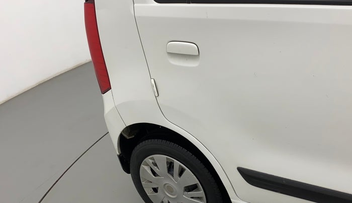 2016 Maruti Wagon R 1.0 VXI, Petrol, Manual, 73,587 km, Right quarter panel - Minor scratches