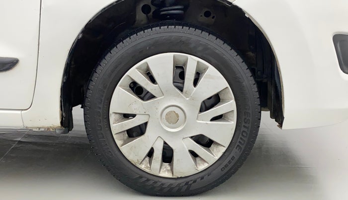 2016 Maruti Wagon R 1.0 VXI, Petrol, Manual, 73,587 km, Right Front Wheel