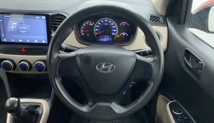 2017 Hyundai Grand i10 magna 1.2 crdi, Diesel, Manual, 65,460 km, Steering Wheel Close Up