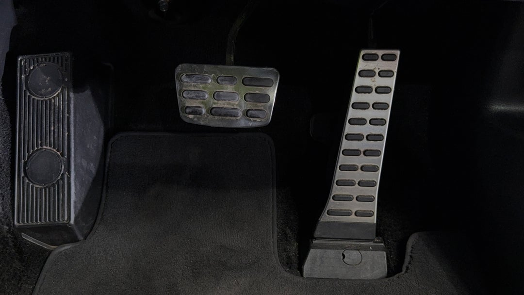 Pedals and Footmat