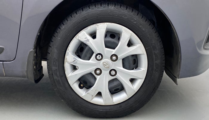 2016 Hyundai Grand i10 SPORTZ 1.2 KAPPA VTVT, Petrol, Manual, 73,848 km, Right Front Wheel