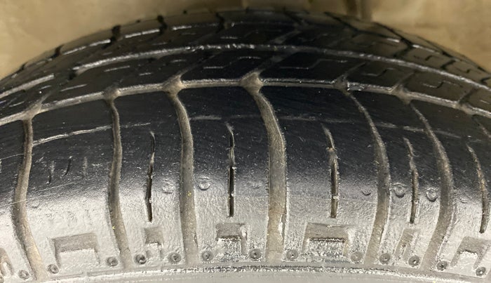 2018 Maruti Alto 800 LXI, Petrol, Manual, 28,440 km, Left Front Tyre Tread