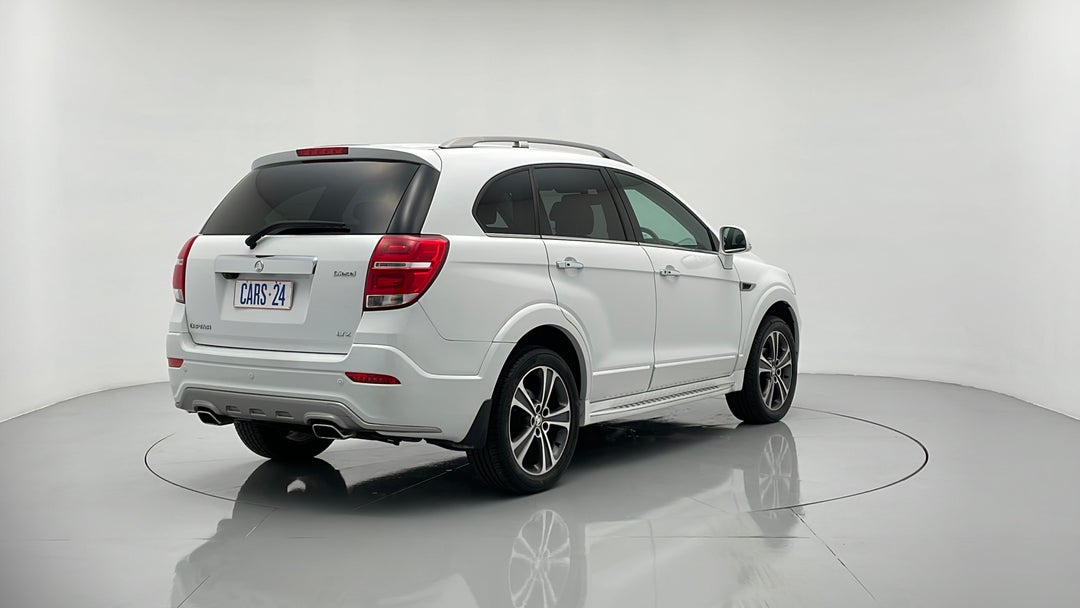 Right Back Diagonal (45- Degree) View