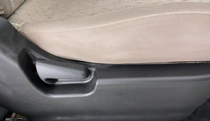 2015 Maruti Wagon R 1.0 VXI, Petrol, Manual, 12,047 km, Driver Side Adjustment Panel