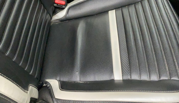 2019 Maruti Baleno ZETA PETROL 1.2, Petrol, Manual, 40,825 km, Driver seat - Cover slightly torn
