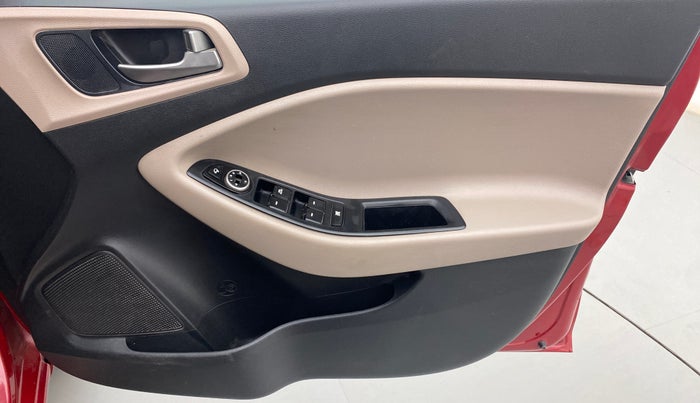 2017 Hyundai Elite i20 ASTA 1.2, Petrol, Manual, 38,240 km, Driver Side Door Panels Control