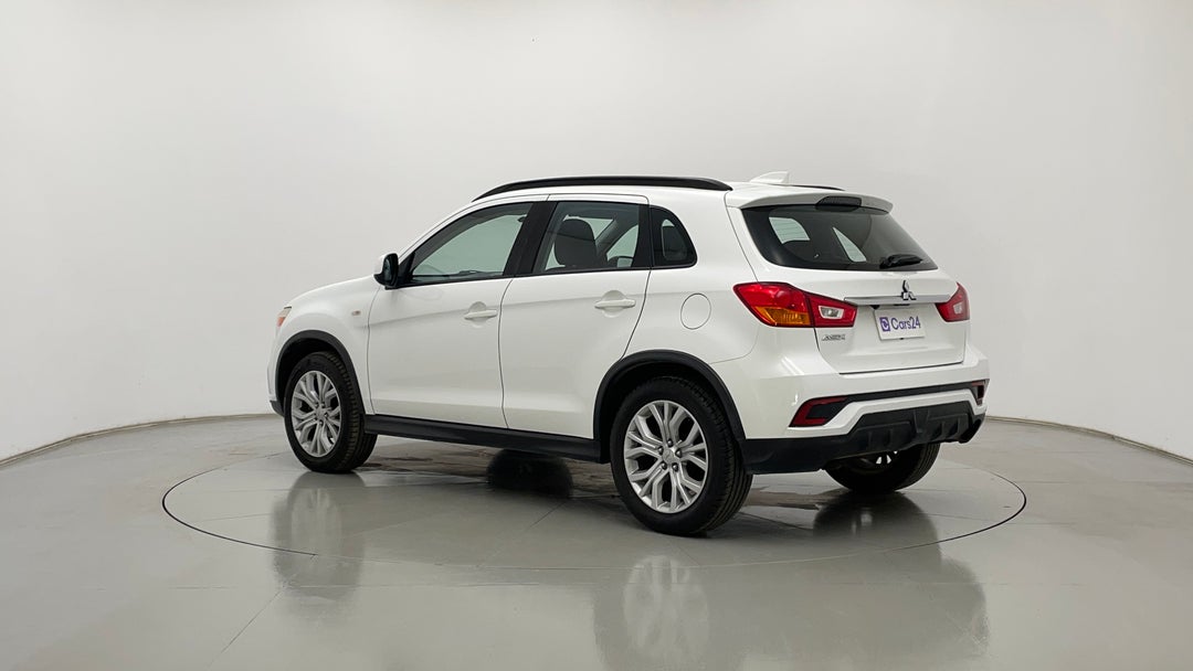 Left Back Diagonal (45- Degree) View