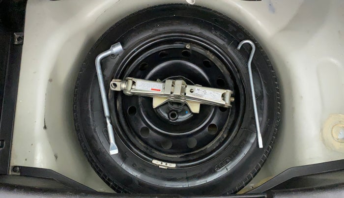 2016 Maruti Swift VXI O, Petrol, Manual, 98,250 km, Spare Tyre