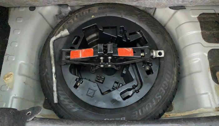 2019 Mahindra KUV 100 NXT K2 P 6 STR, Petrol, Manual, 79,986 km, Spare Tyre