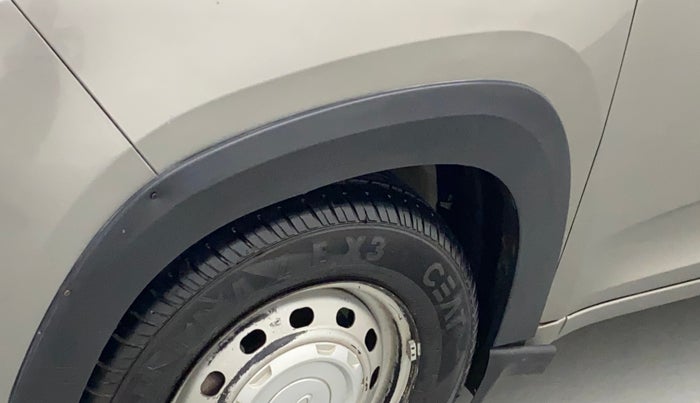 2019 Mahindra KUV 100 NXT K2 P 6 STR, Petrol, Manual, 79,986 km, Left fender - Cladding has minor damage