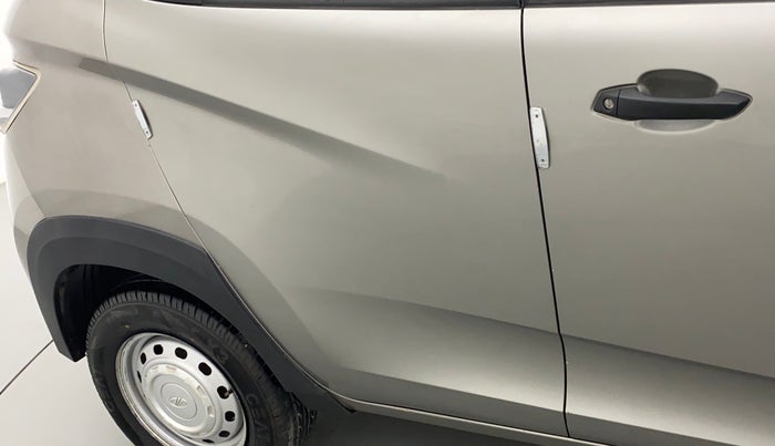 2019 Mahindra KUV 100 NXT K2 P 6 STR, Petrol, Manual, 79,986 km, Right rear door - Paint has faded