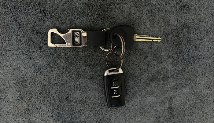 2014 Hyundai i10 MAGNA 1.1, Petrol, Manual, 37,532 km, Key Close Up