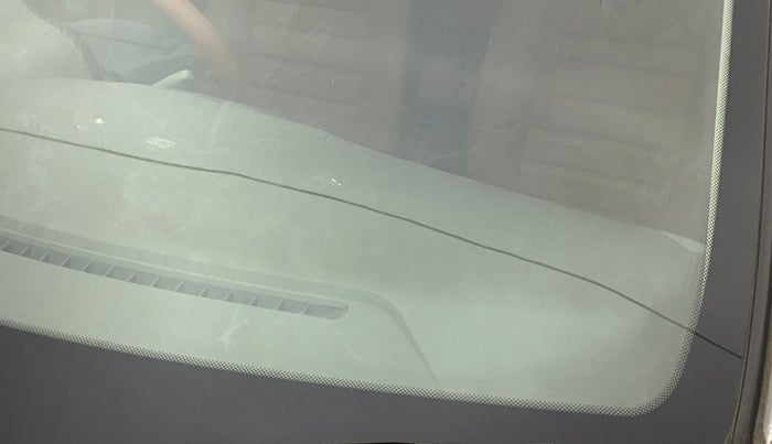 2014 Hyundai i10 MAGNA 1.1, Petrol, Manual, 37,532 km, Front windshield - Minor spot on windshield