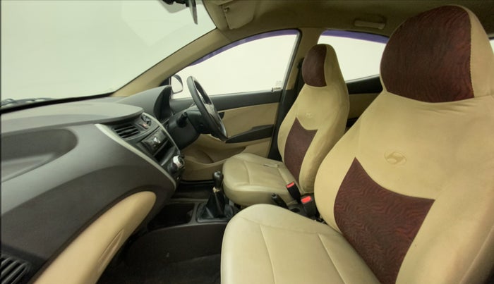 2017 Hyundai Eon ERA +, Petrol, Manual, 52,120 km, Right Side Front Door Cabin