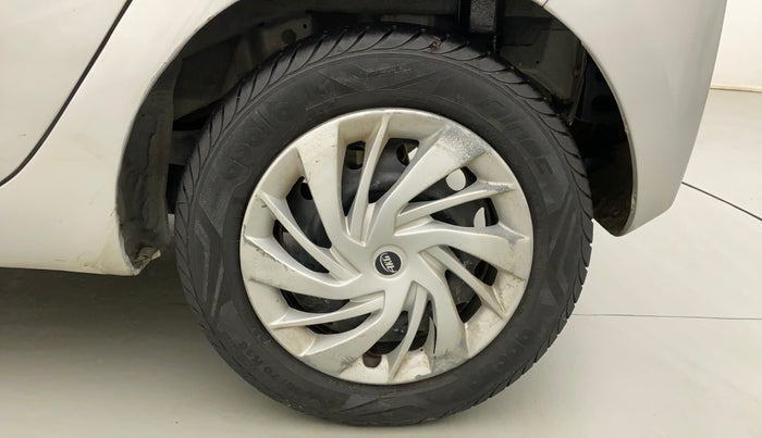 2017 Hyundai Eon ERA +, Petrol, Manual, 52,120 km, Left Rear Wheel