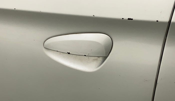 2017 Hyundai Eon ERA +, Petrol, Manual, 52,120 km, Front passenger door - Minor scratches