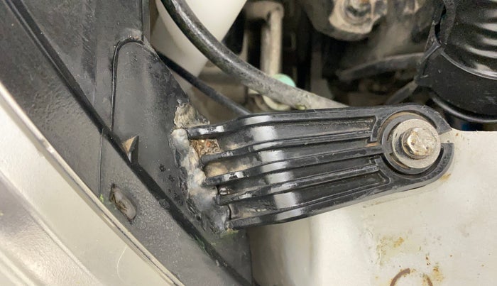 2017 Hyundai Eon ERA +, Petrol, Manual, 52,120 km, Right headlight - Clamp has minor damage