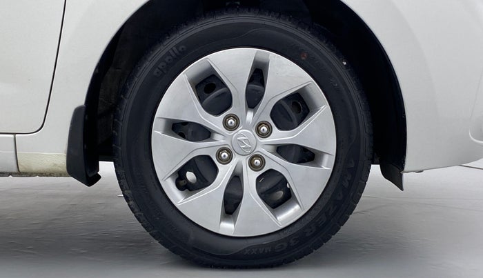 2017 Hyundai Xcent S 1.2, Petrol, Manual, 17,129 km, Right Front Wheel