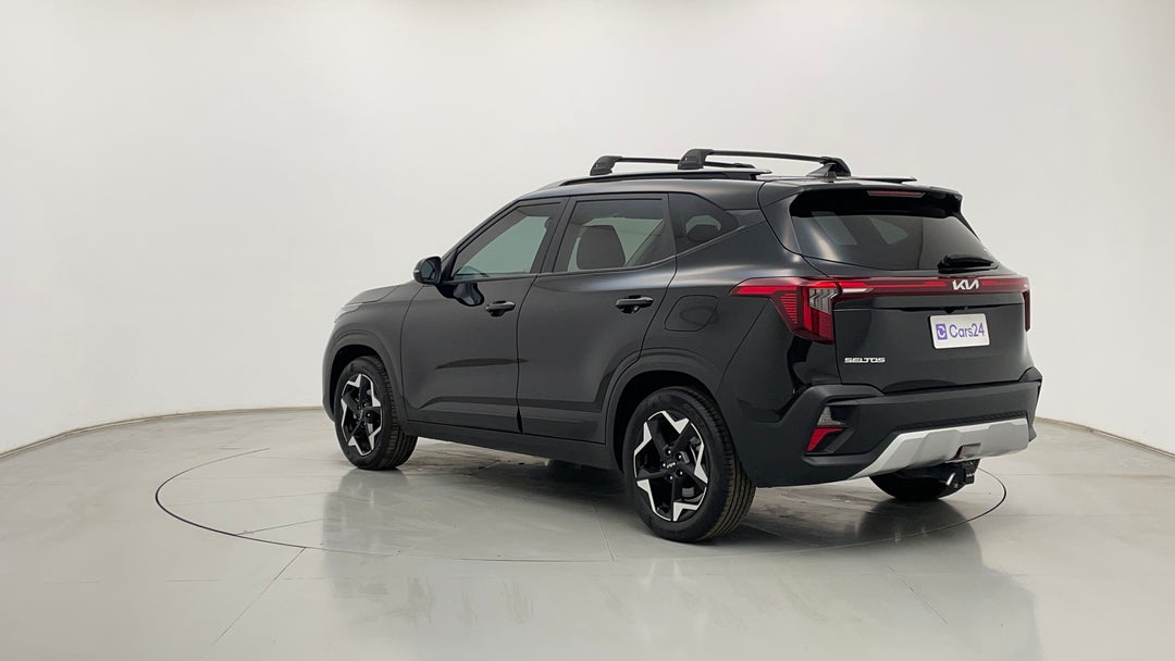 Left Back Diagonal (45- Degree) View