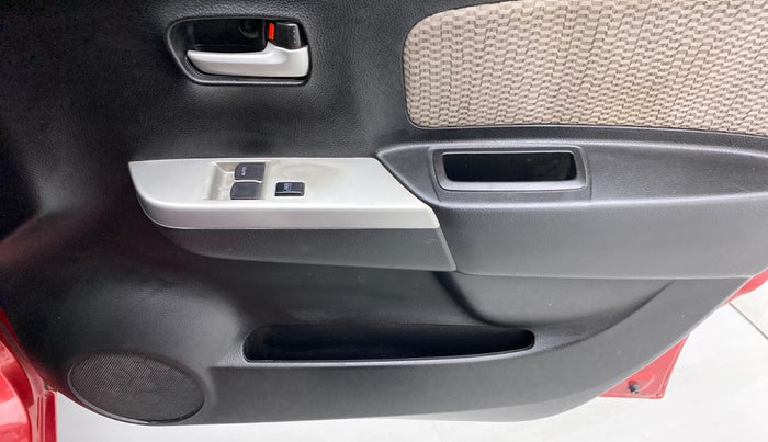 2014 Maruti Wagon R 1.0 LXI, Petrol, Manual, 50,684 km, Driver Side Door Panels Control