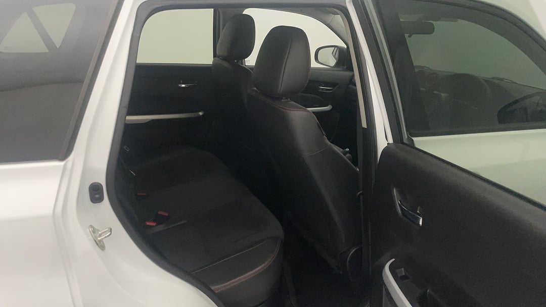 2017 Suzuki Vitara S Turbo (2WD), Automatic, 73893 km, Right Side Rear Door Cabin View
