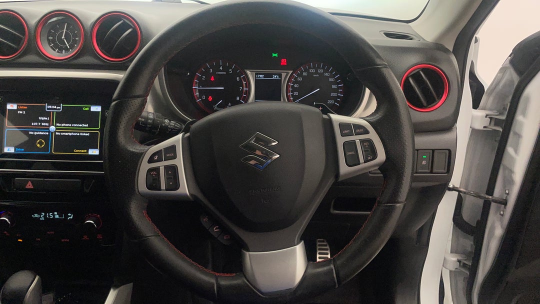 2017 Suzuki Vitara S Turbo (2WD), Automatic, 73893 km, Steering Wheel Close-up