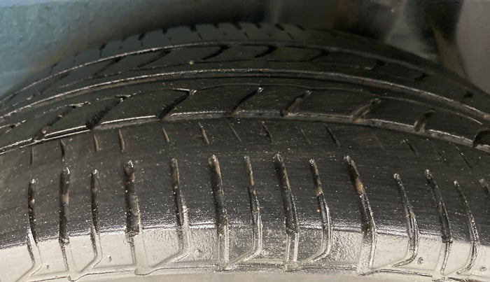 2017 Maruti IGNIS DELTA 1.2 K12, Petrol, Manual, 30,445 km, Left Rear Tyre Tread