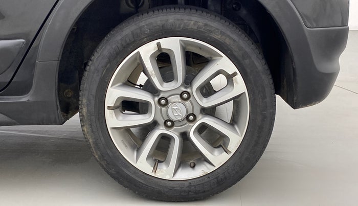 2017 Hyundai i20 Active 1.2 SX, Petrol, Manual, 61,721 km, Left Rear Wheel