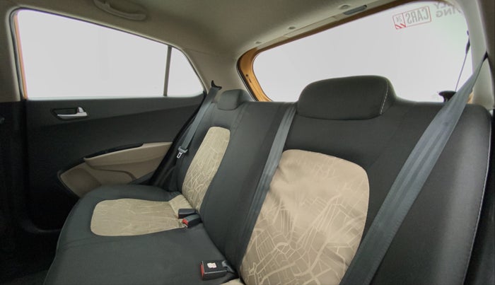 2014 Hyundai Grand i10 SPORTZ 1.2 KAPPA VTVT, Petrol, Manual, 38,509 km, Right Side Rear Door Cabin